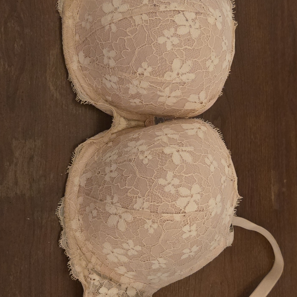 Victoria's Secret Dream Angels Lined Demi Blush Lace Full Coverage Bra